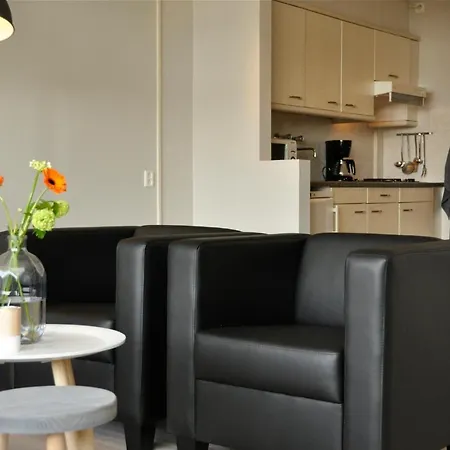 密斯托拉公寓 * 诺德韦克