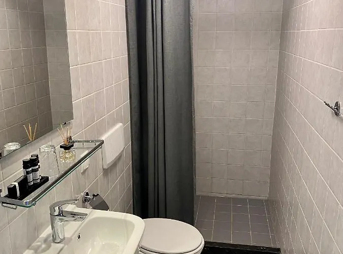 Le Mistral Apartment *