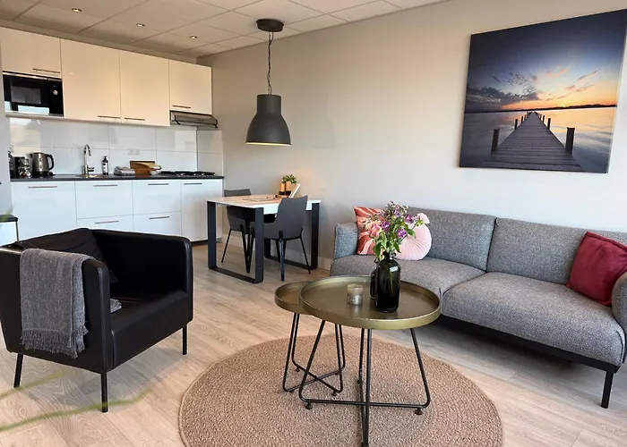 密斯托拉公寓 公寓 *