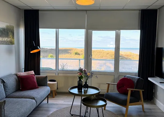 アパート Le Mistral ノールトウェイク